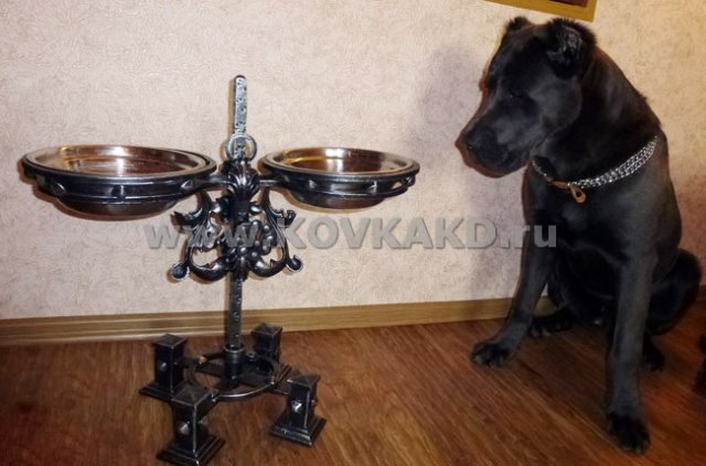 От Ковка КД кормушка  для  собак. цена 14000 руб.